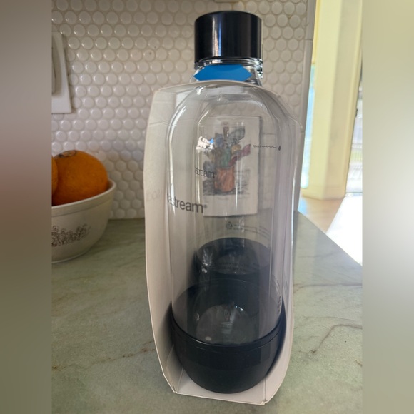 🆕 Soda Stream Carbonating Bottles | 2 x 1L | Slim | Black Cap | 10/2021 | NEW - Picture 4 of 4